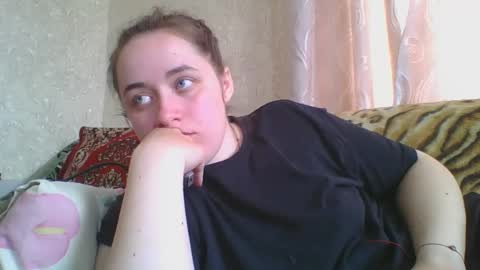Snapshot of skyressie333 chatting on April 18, 9:46 am skyressie333 online show from April 18, 9:46 am