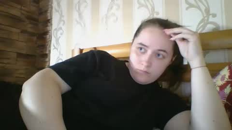 Snapshot of skyressie333 chatting on April 26, 6:38 pm skyressie333 online show from April 26, 6:38 pm