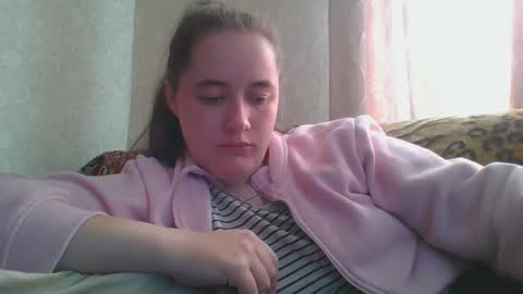 Snapshot of skyressie333 chatting on May 11, 6:30 am skyressie333 online show from May 11, 6:30 am