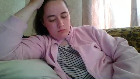 Snapshot of skyressie333 chatting on May 12, 6:54 am skyressie333 online show from May 12, 6:54 am