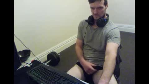 Snapshot of sl4ve_4_daddy chatting on July 1, 4:40 pm Slave For Daddy online show from July 1, 4:40 pm