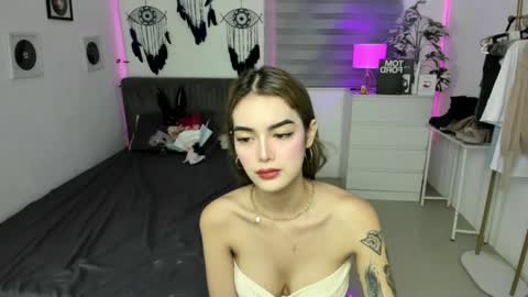Alexandria my love online show from June 1, 7:15 pm
