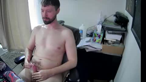 Snapshot of slave2pussy chatting on February 3, 8:58 pm slave2pussy online show from February 3, 8:58 pm