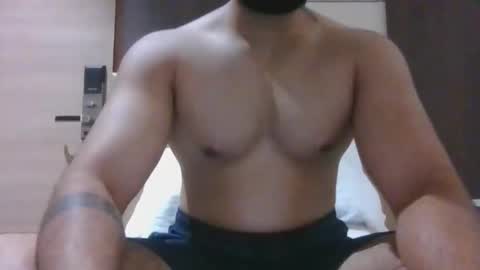 Snapshot of slaveboy_9 chatting on November 12, 5:24 pm Lucifer online show from November 12, 5:24 pm