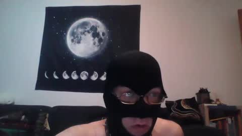 Snapshot of slaveforgodess chatting on July 23, 1:08 am slaveforgodess online show from July 23, 1:08 am