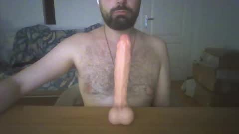 Snapshot of slavic_sword chatting on March 29, 8:31 pm slavic_sword online show from March 29, 8:31 pm