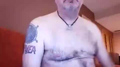 Snapshot of slayerdeicide chatting on June 3, 9:56 am Aorhlack online show from June 3, 9:56 am