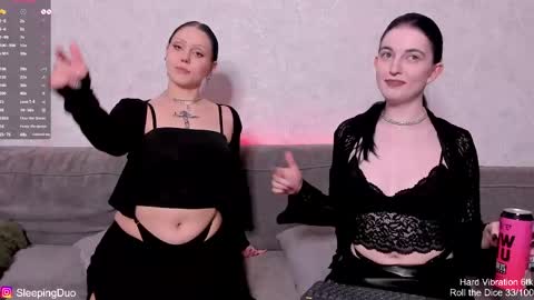 Snapshot of sleepingduo chatting on May 8, 4:23 pm Hi We are Iva and Angela Nice to meet u 3 online show from May 8, 4:23 pm