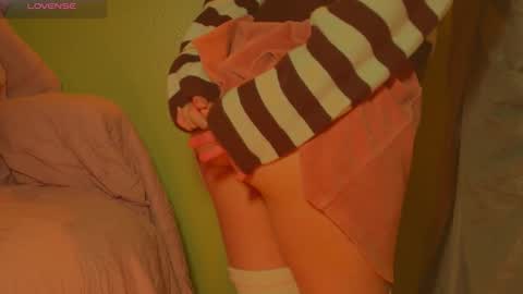 Snapshot of sleepylibertine chatting on November 25, 9:48 pm SleepyLibertine online show from November 25, 9:48 pm