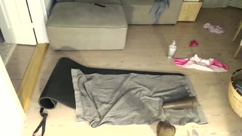 slemmepige66794494 online show from August 8, 8:55 pm