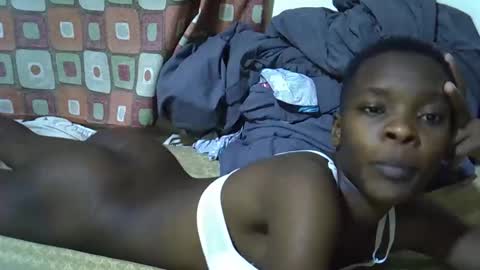 Snapshot of slender_queen chatting on February 19, 10:06 pm slender_queen online show from February 19, 10:06 pm