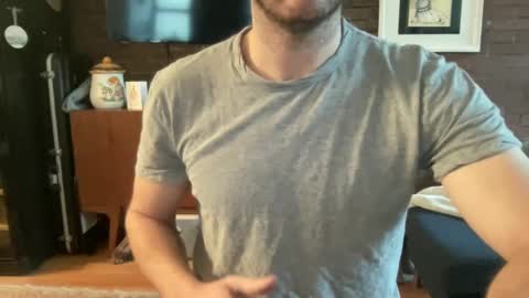 slickandeasy39 online show from January 31, 3:44 pm