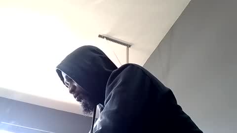 Snapshot of slickerthan12 chatting on February 10, 3:21 pm BBC Hanging online show from February 10, 3:21 pm