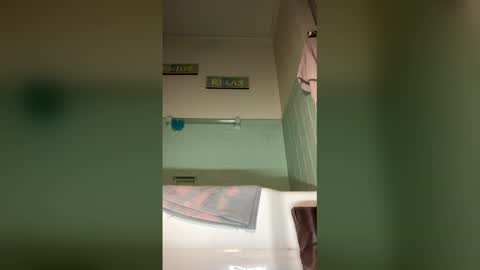 slicknick1988 online show from March 25, 7:03 am