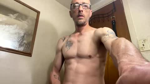 slim315488 online show from April 25, 5:43 pm