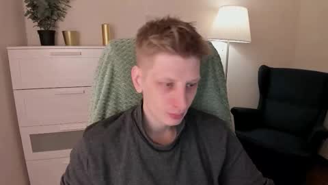 Andy online show from February 1, 9:02 pm