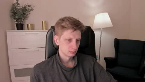 Andy online show from March 8, 8:34 pm