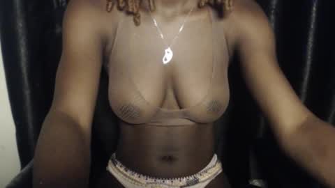 Snapshot of slim_angel19 chatting on January 15, 9:36 am teddy online show from January 15, 9:36 am