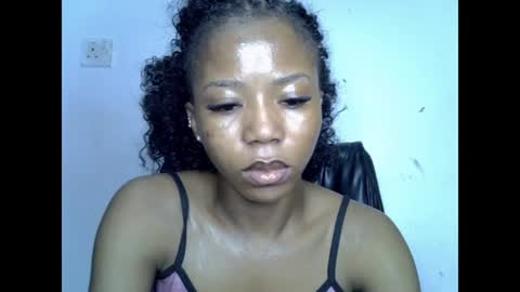 Snapshot of slim_ebonypet chatting on July 22, 9:12 am Crystal online show from July 22, 9:12 am