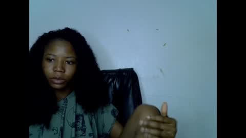 Snapshot of slim_ebonypet chatting on August 2, 9:19 am Crystal online show from August 2, 9:19 am