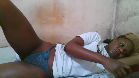 Snapshot of slim_girl3 chatting on June 25, 6:07 am slim_girl3 online show from June 25, 6:07 am