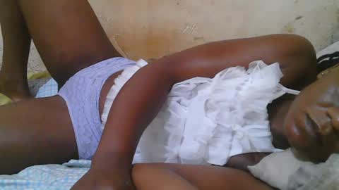 Snapshot of slim_girl3 chatting on July 28, 6:42 pm slim_girl3 online show from July 28, 6:42 pm