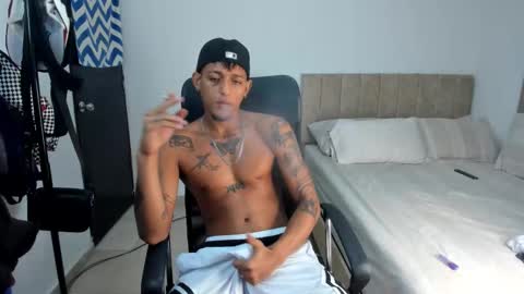 slim_master12 online show from December 4, 9:56 pm