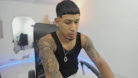 slim_master12 online show from January 16, 11:42 pm