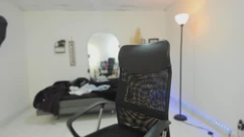 Snapshot of slim_master12 chatting on January 18, 3:05 pm slim_master12 online show from January 18, 3:05 pm