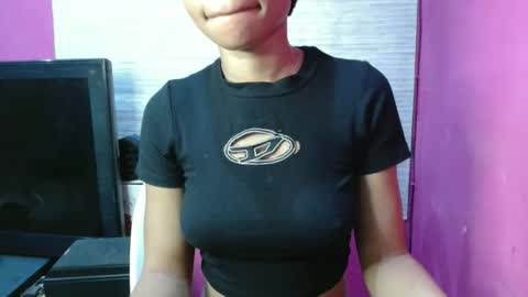 slimass31 online show from May 13, 5:16 am