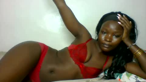 Snapshot of slimdiva chatting on June 24, 8:46 am slimdiva online show from June 24, 8:46 am