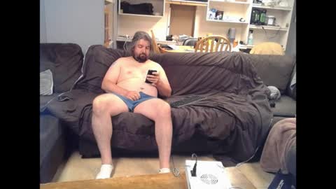 Snapshot of slimdizzy64 chatting on June 6, 5:39 pm slave drew or slut online show from June 6, 5:39 pm