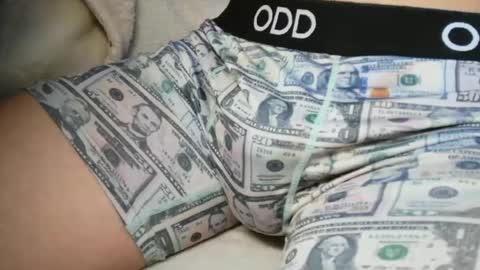 slimhungyvng online show from June 24, 5:34 pm