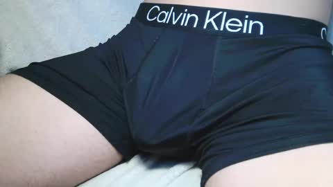 slimhungyvng online show from July 25, 4:37 pm