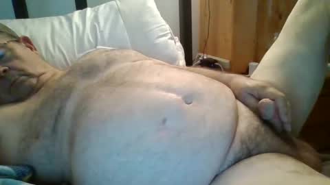 slippery_duck online show from April 29, 12:31 pm