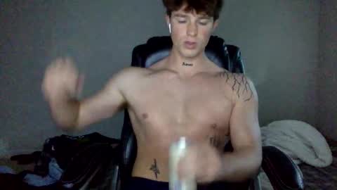Snapshot of sloanfit chatting on May 12, 1:03 am sloanfit online show from May 12, 1:03 am