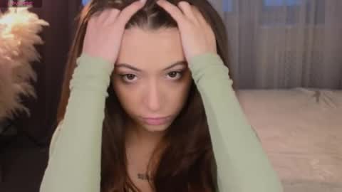 Emilia online show from November 25, 12:27 pm