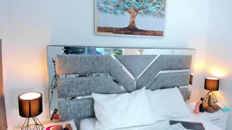 slut_milf_ online show from January 17, 7:50 pm