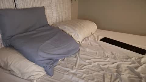 Snapshot of slut_slave_cfnm chatting on January 10, 5:15 pm slut online show from January 10, 5:15 pm