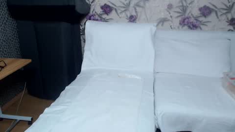 slutihmami online show from November 30, 2:43 pm