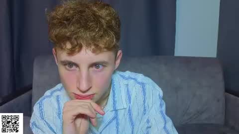 Snapshot of sluttsavage chatting on June 27, 12:22 pm sluttsavage online show from June 27, 12:22 pm