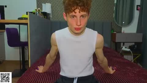 Snapshot of sluttsavage chatting on July 18, 10:57 pm sluttsavage online show from July 18, 10:57 pm