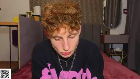Snapshot of sluttsavage chatting on August 1, 12:10 am sluttsavage online show from August 1, 12:10 am