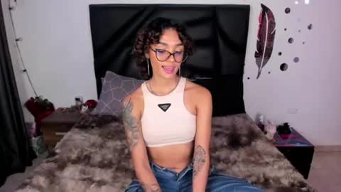 slutty_venus7 online show from June 12, 4:17 pm