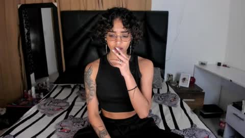 slutty_venus7 online show from July 28, 1:01 am