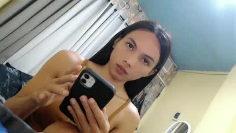 Snapshot of sluttychie chatting on June 21, 3:53 am CHIE CHIE online show from June 21, 3:53 am