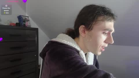 Natsu online show from December 19, 6:15 pm