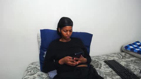 Snapshot of sluttykayy_ chatting on May 13, 6:44 am sluttykayy_ online show from May 13, 6:44 am