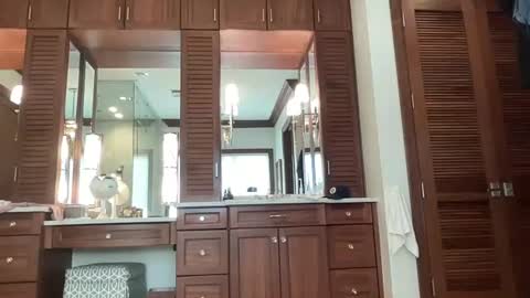 SluttySarah2467 online show from June 26, 8:35 pm