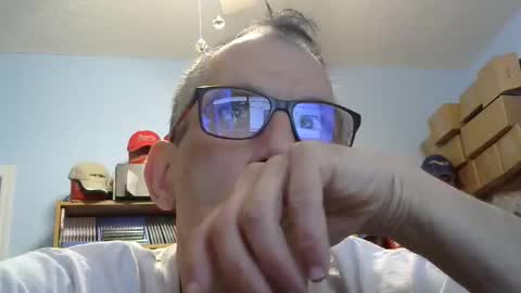 Snapshot of sluttyslave81 chatting on February 25, 4:38 pm sluttyslave81 online show from February 25, 4:38 pm